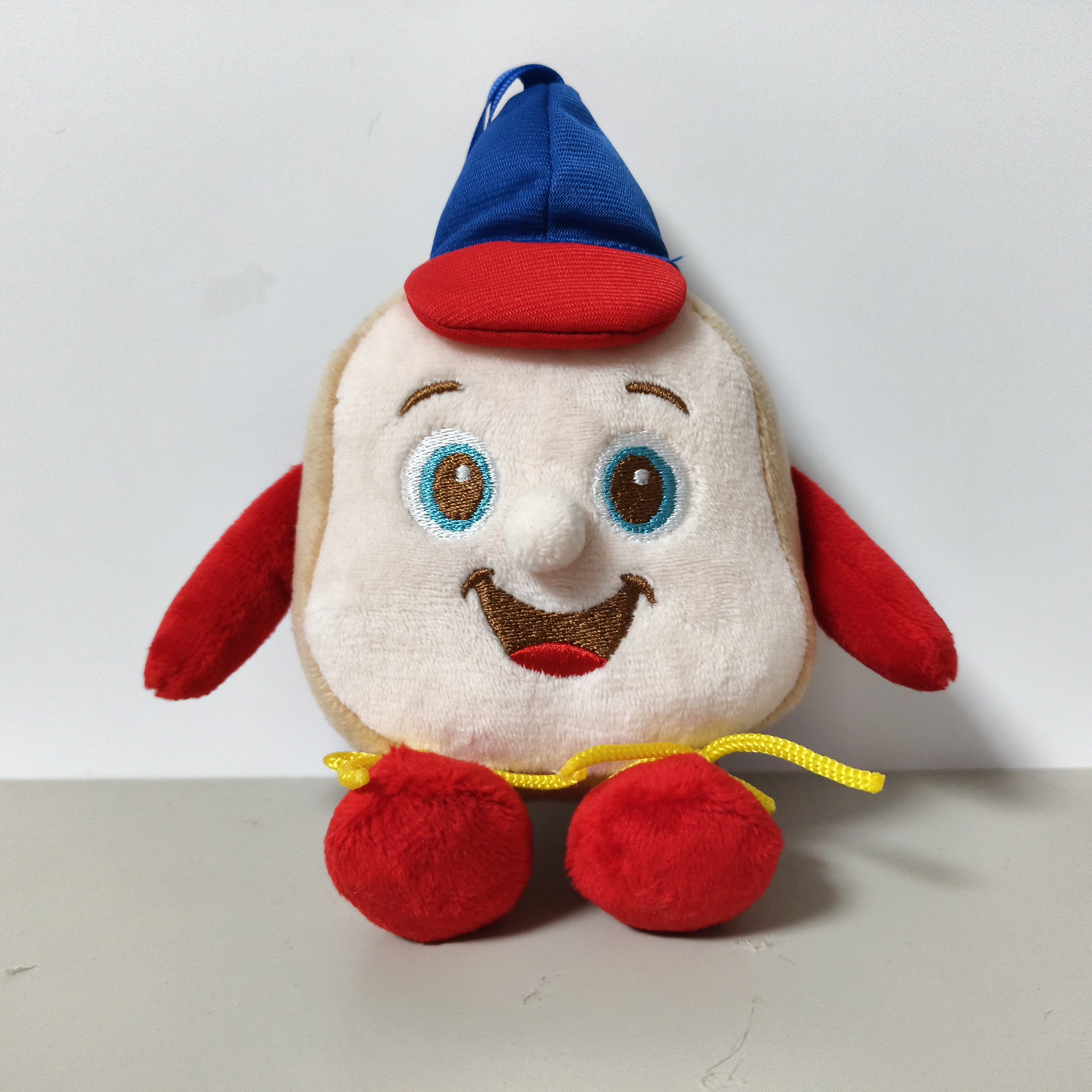 Toast bread plush keychain (3)